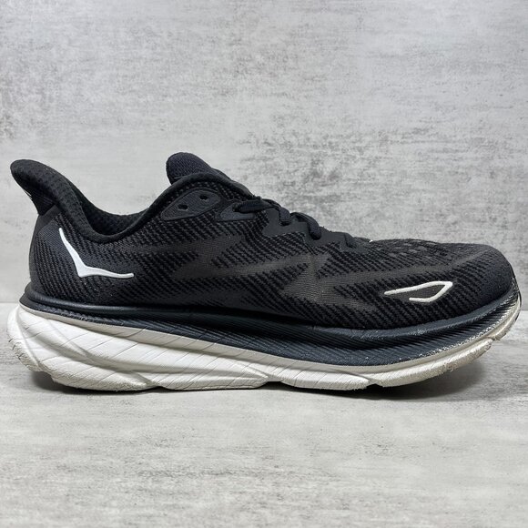 Hoka One One Clifton 9 Running Shoes - Men\'s Size 10.5 2E Wide - Black main image 4